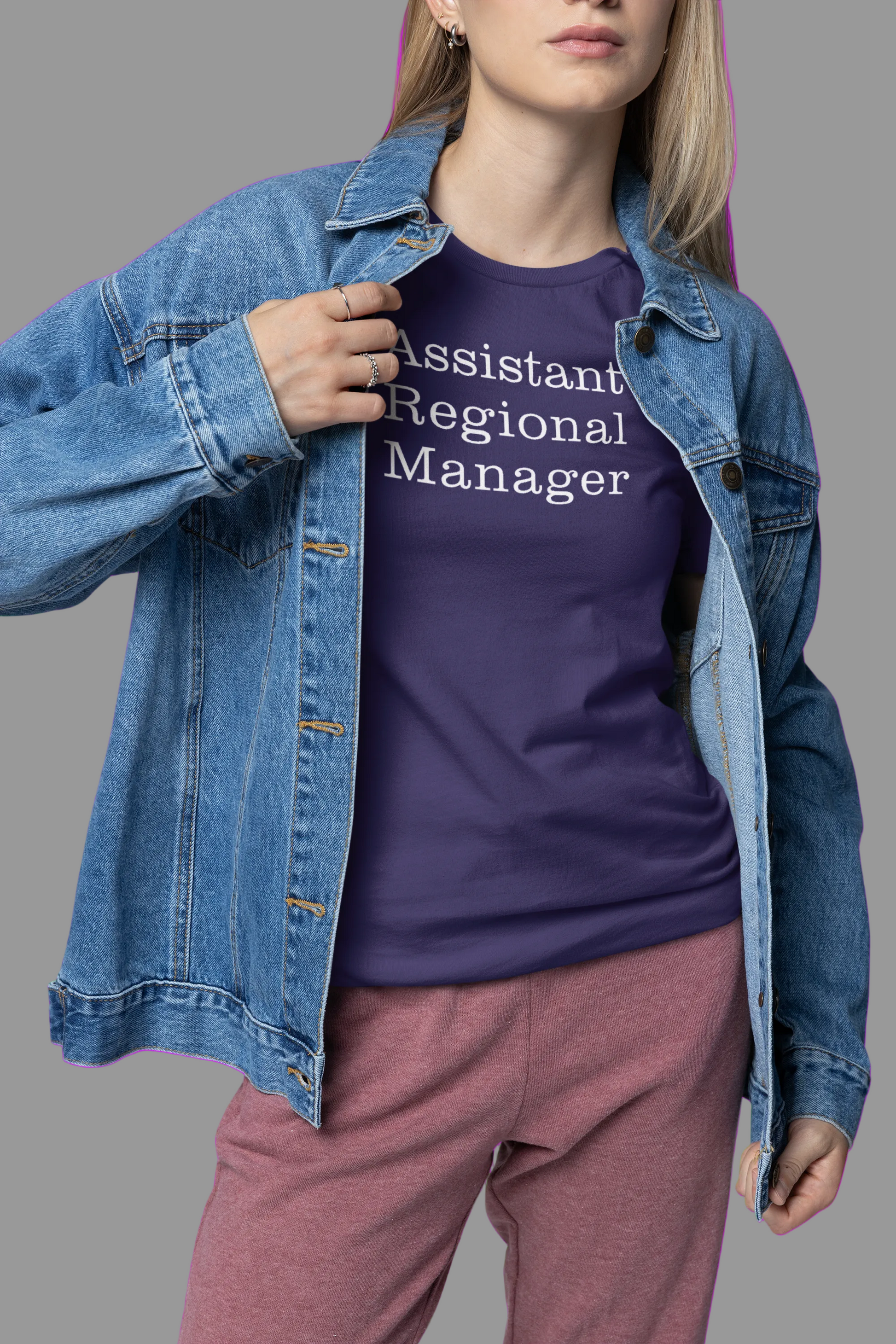 Red-Rock-Chaos-Assistant-to-the-Regional-Manager-White-Text-Nay-Tee